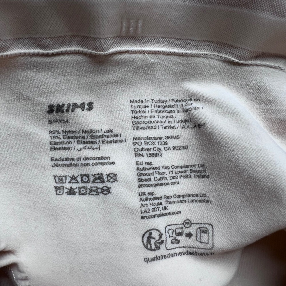 SKIMS Women's High Waisted Seamless Sculpting Thong Nude Beige Size Small NWOT - Picture 7 of 8